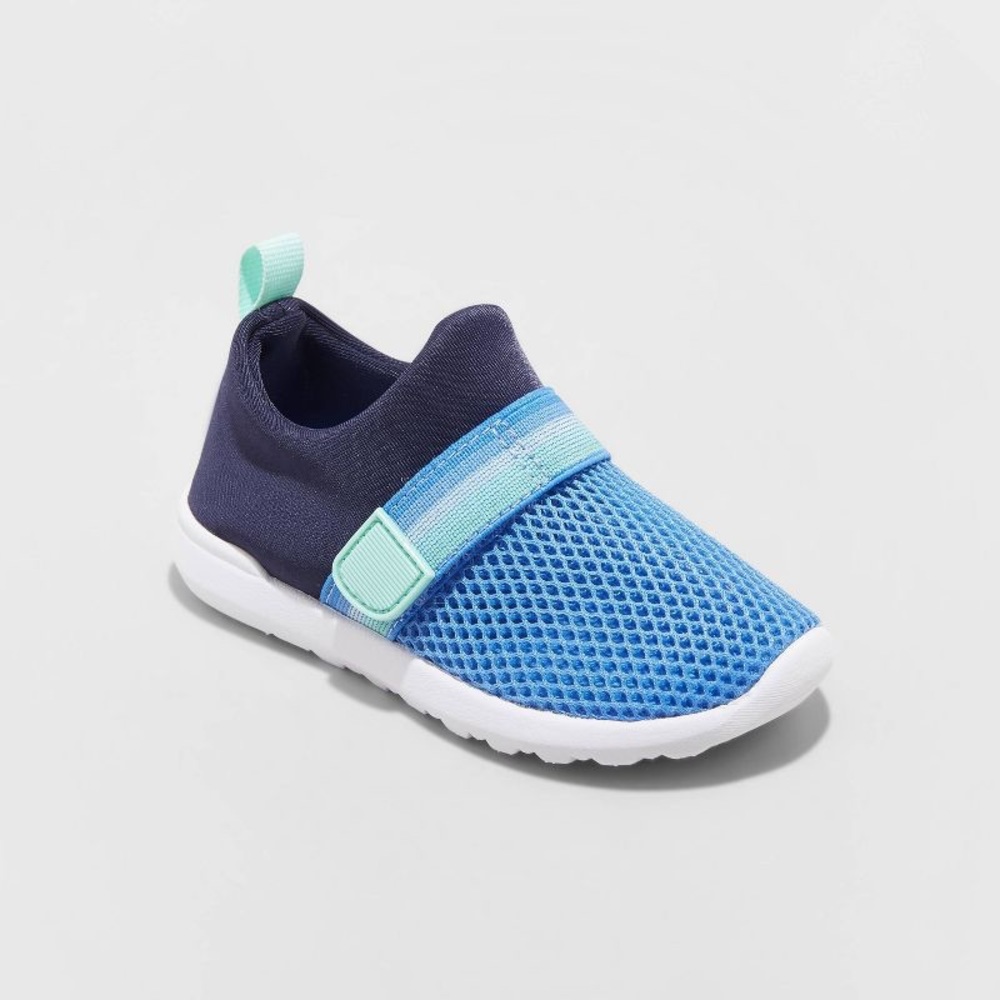 Brand new lightweight water, shoes